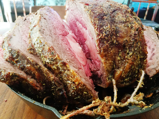 Prime Rib Roast w/ Horseradish Cream