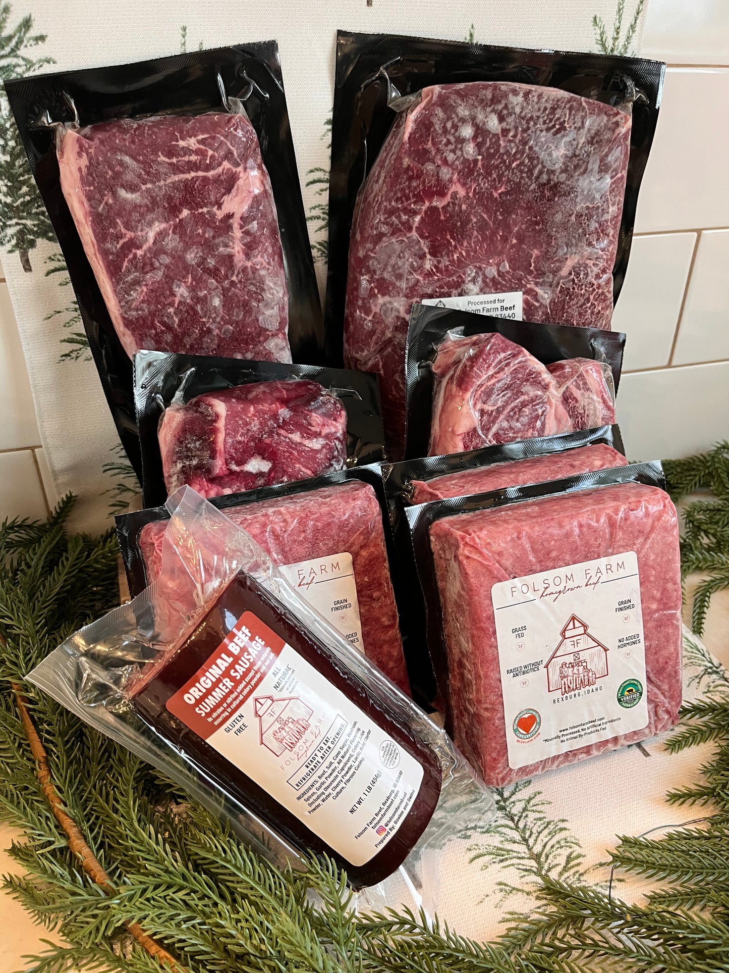 🎁 Jolly Little Sampler